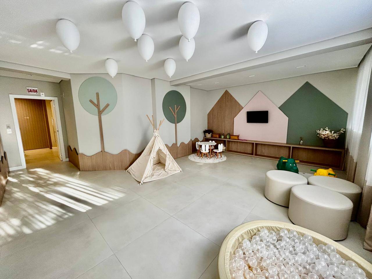 Apartamento à venda e temporada com 2 quartos, 84m² - Foto 35