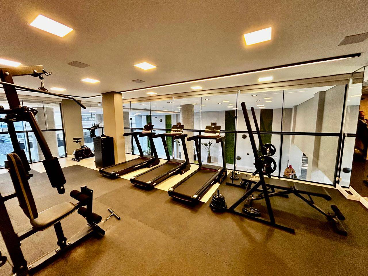 Apartamento à venda e temporada com 2 quartos, 84m² - Foto 32