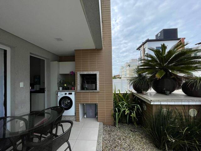 #022 - Apartamento para Locação em Bombinhas - SC