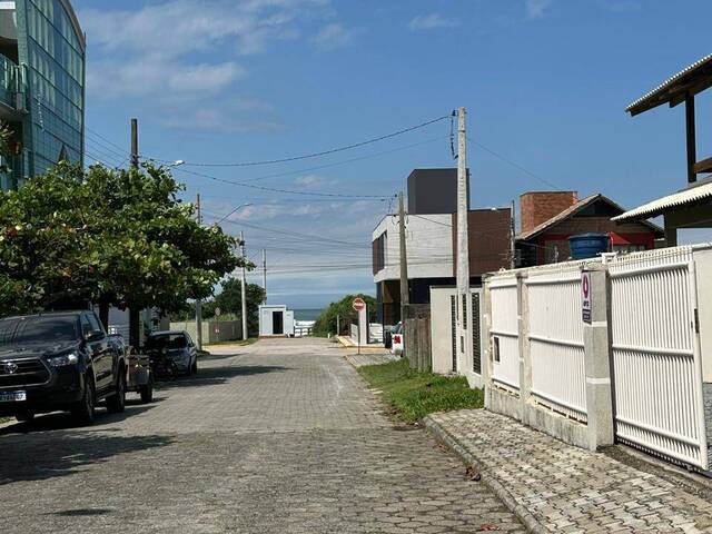 #023 - Casa para Temporada em Bombinhas - SC - 2