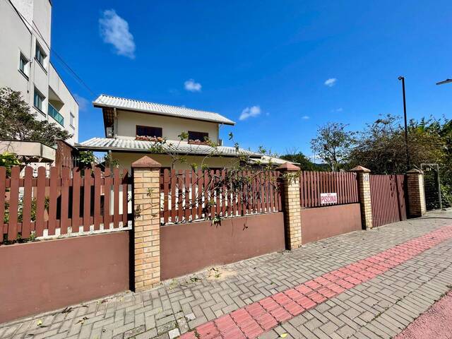 #030 - Apartamento para Temporada em Bombinhas - SC