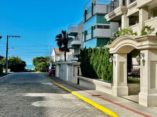 Apartamento para Locação em Bombinhas - 2